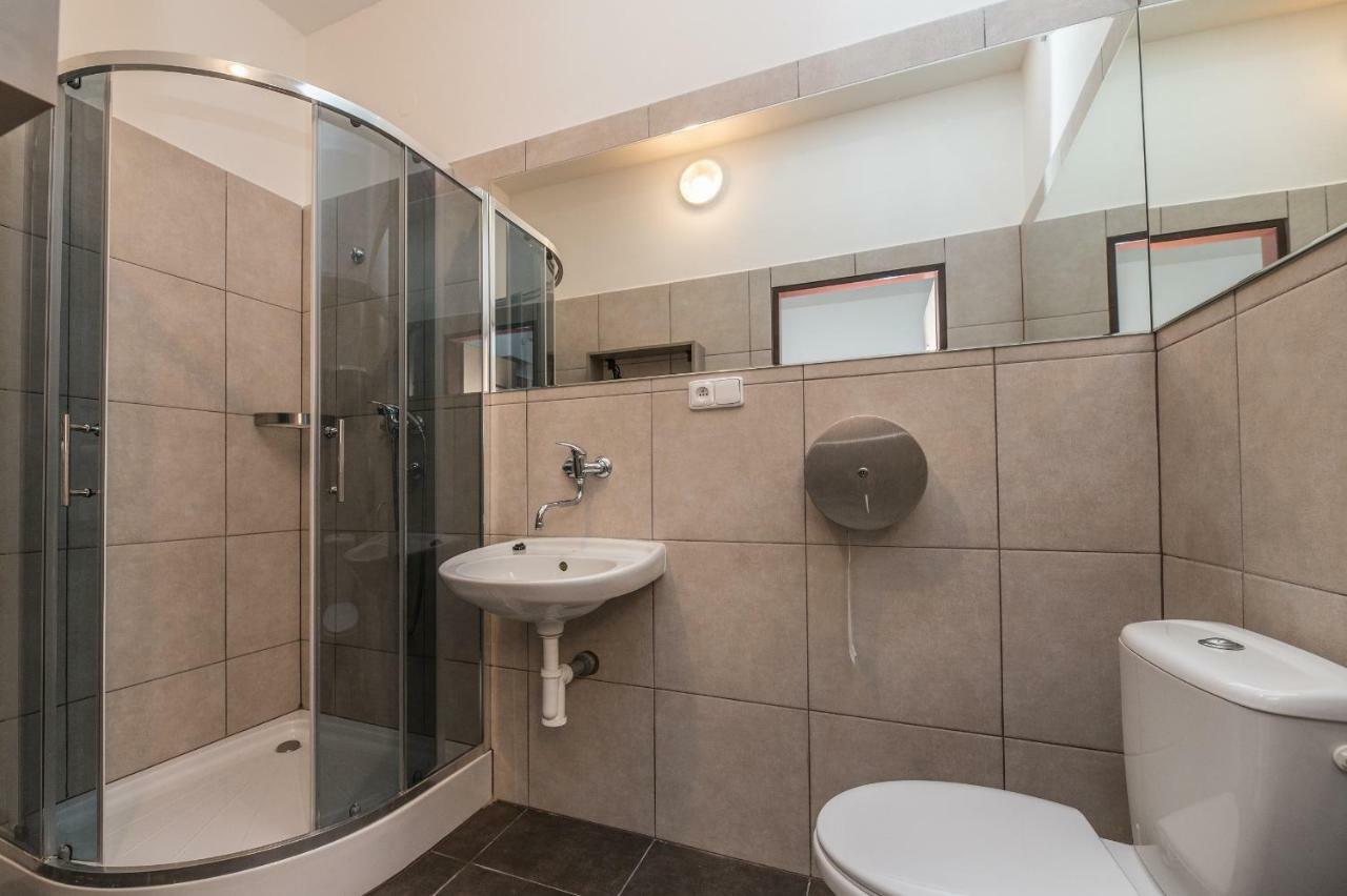 Apartmany Premyslova Hradec Králové Екстериор снимка