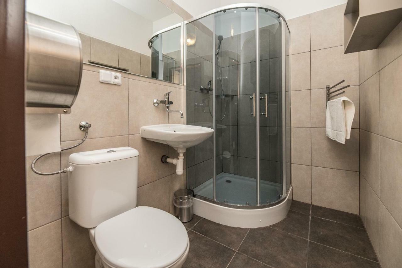 Apartmany Premyslova Hradec Králové Екстериор снимка