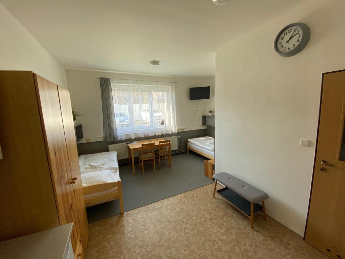 Apartmany Premyslova Hradec Králové Екстериор снимка